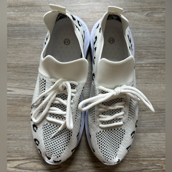 NWOT Animal print slip-on sneakers size 37 (7.5 US) - Picture 4 of 7